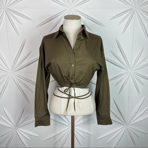 Khaki Button Down Crop Shirt Tie Details - Picture 9 of 16